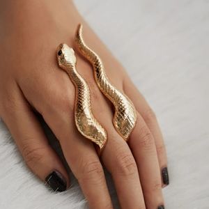 Fabulous Snake Hand Ring!